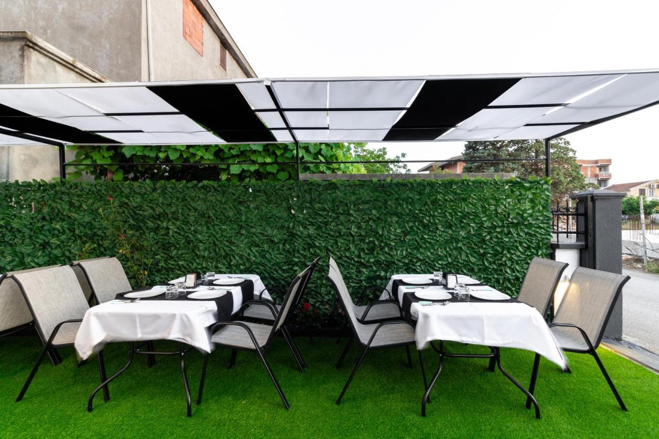 Apart-Hotel Prestige Улцинь Экстерьер фото
