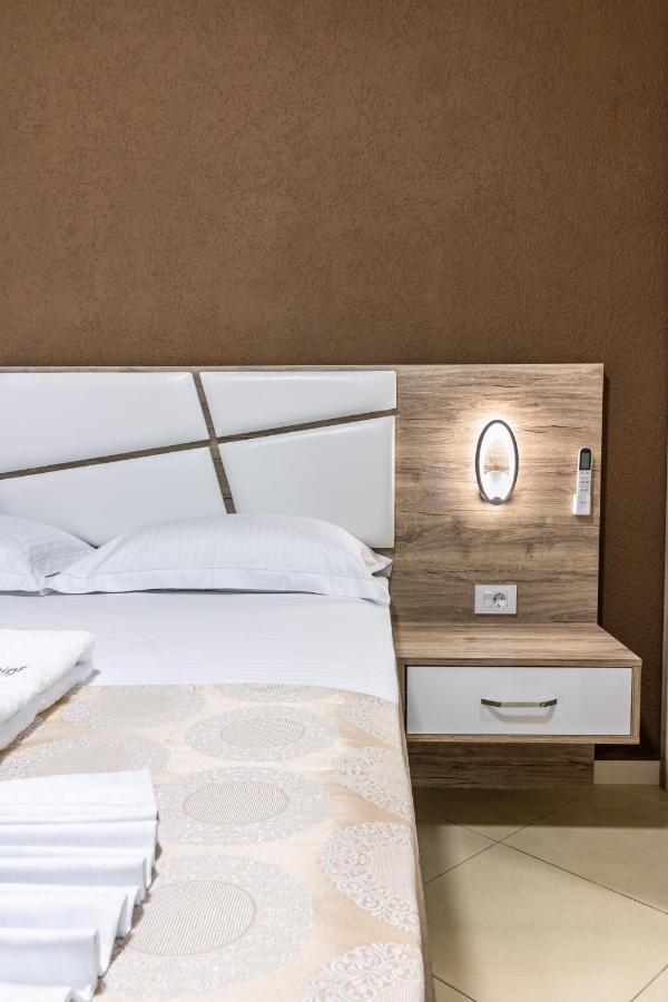 Apart-Hotel Prestige Улцинь Экстерьер фото